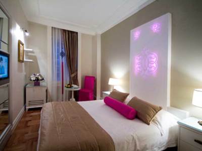 standard bedroom - hotel avicenna - istanbul, turkey