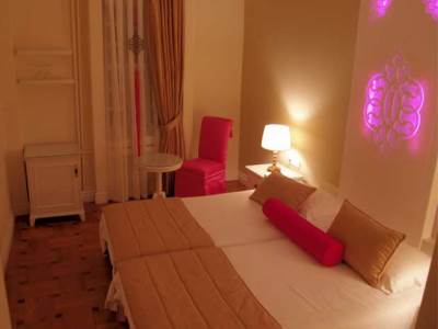 standard bedroom 1 - hotel avicenna - istanbul, turkey