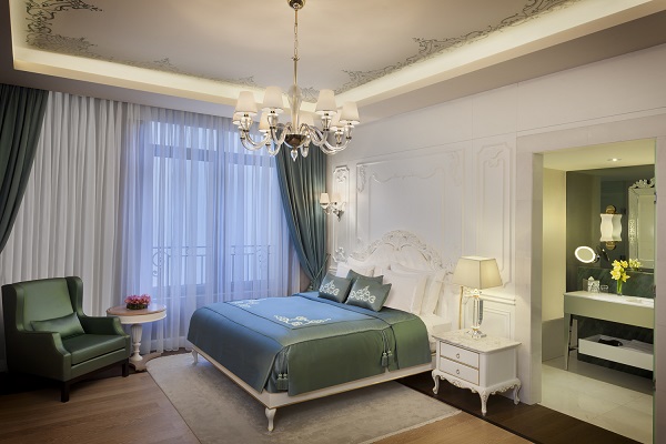 deluxe room - hotel cvk park bosphorus - istanbul, turkey
