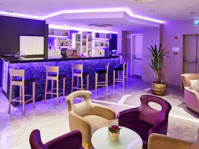 bar - hotel doubletree by hilton izmir-alsancak - izmir, turkey