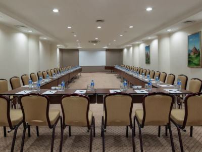 conference room - hotel wyndham grand kayseri - kayseri, turkey