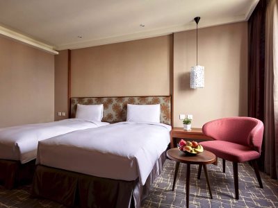 bedroom 2 - hotel orange hotel wenhua - chiayi, taiwan
