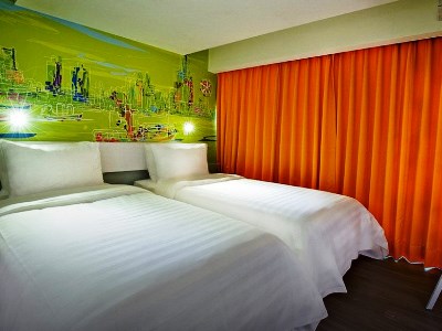 bedroom 1 - hotel fx inn kaohsiung - kaohsiung, taiwan