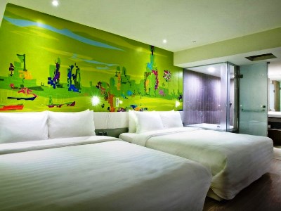 deluxe room - hotel fx inn kaohsiung - kaohsiung, taiwan