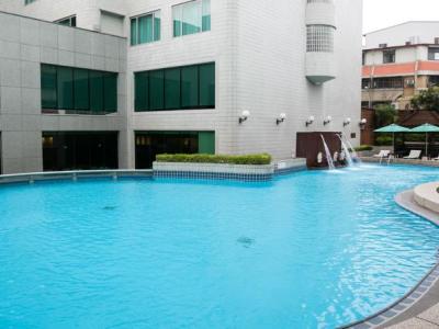 outdoor pool 1 - hotel evergreen laurel - taichung, taiwan