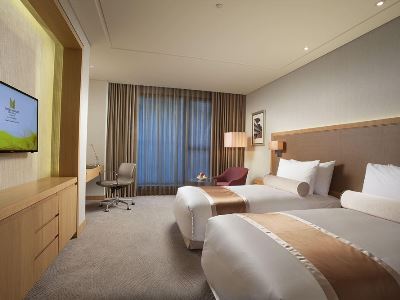 bedroom 3 - hotel millennium - taichung, taiwan