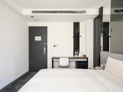 bedroom 2 - hotel cityinn plus taichung station branch - taichung, taiwan