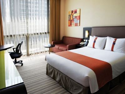 bedroom - hotel holiday inn express taichung park - taichung, taiwan