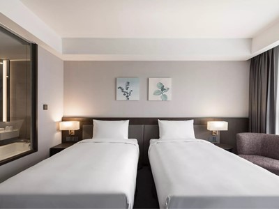 bedroom 5 - hotel lakeshore hotel tainan - tainan, taiwan