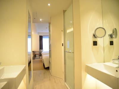 bathroom - hotel caesar metro taipei - taipei, taiwan