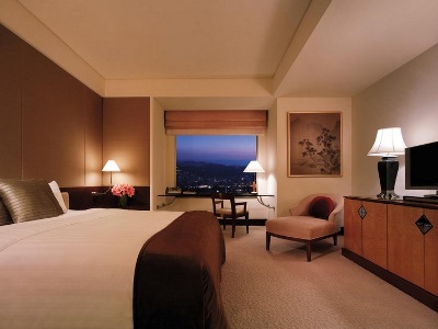 bedroom - hotel shangri-la far eastern - taipei, taiwan