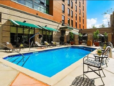 outdoor pool - hotel hampton inn and suites downtown - little rock, united states of america