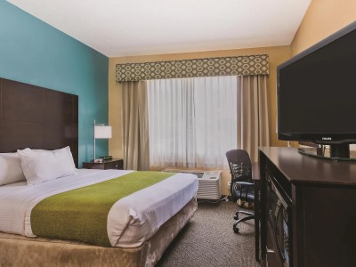 bedroom - hotel la quinta inn and suites boise airport - boise, united states of america