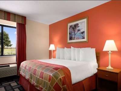 bedroom 2 - hotel baymont by wyndham springfield - springfield, illinois, united states of america