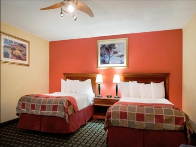 bedroom 4 - hotel baymont by wyndham springfield - springfield, illinois, united states of america