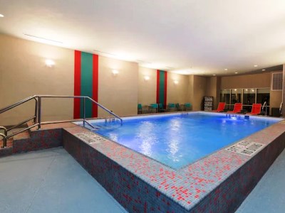 indoor pool - hotel home2 suites by hilton downtown - indianapolis, united states of america