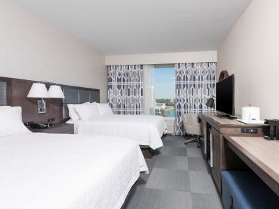 bedroom 1 - hotel hampton inn n ste indianapolis-keystone - indianapolis, united states of america