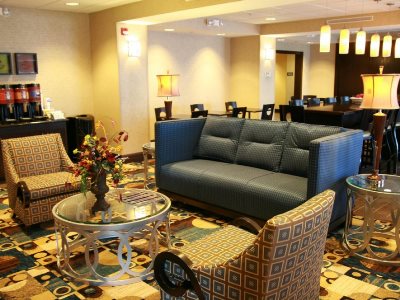 lobby - hotel hampton inn topeka - topeka, united states of america