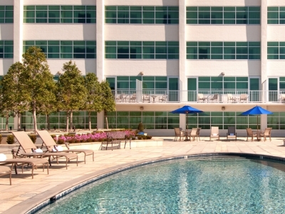outdoor pool - hotel hilton baton rouge capitol center - baton rouge, united states of america