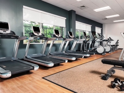 gym - hotel embassy suites raleigh crabtree - raleigh, united states of america