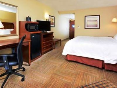bedroom 2 - hotel hampton inn raleigh capital blvd. north - raleigh, united states of america