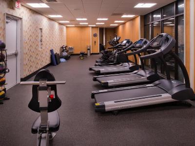 gym - hotel doubletree raleigh crabtree valley - raleigh, united states of america