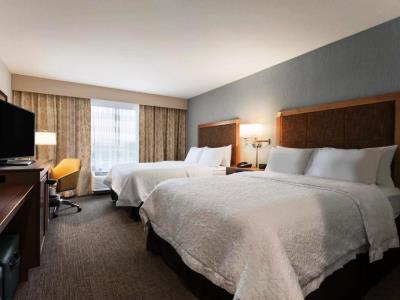 bedroom - hotel hampton inn lincoln airport - lincoln, nebraska, united states of america