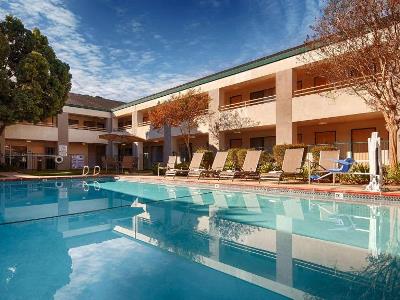 outdoor pool 1 - hotel best western heritage inn - concord, california, united states of america