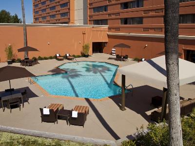 outdoor pool - hotel hilton concord - concord, california, united states of america