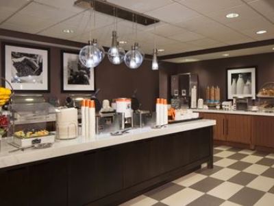 breakfast room - hotel hampton inn columbus easton area - columbus, ohio, united states of america