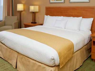 bedroom - hotel doubletree hotel columbus worthington - columbus, ohio, united states of america