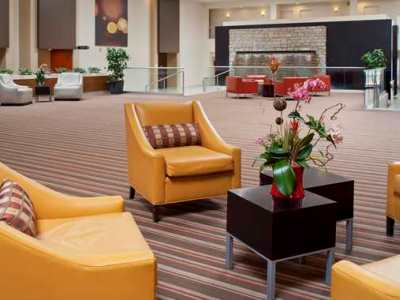 lobby - hotel doubletree hotel columbus worthington - columbus, ohio, united states of america