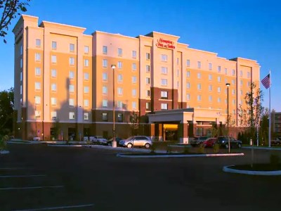 Hampton Inn And Suites University Area
