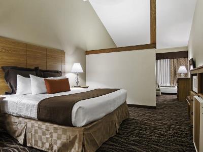 bedroom - hotel bw plus saddleback inn conference center - oklahoma city, united states of america