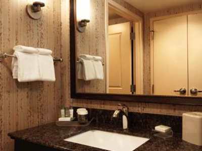 bathroom - hotel homewood suites by hilton bricktown - oklahoma city, united states of america