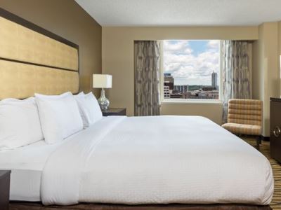bedroom - hotel doubletree suites by hilton hotel austin - austin, texas, united states of america