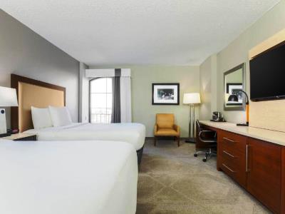bedroom 1 - hotel doubletree hotel austin university area - austin, texas, united states of america