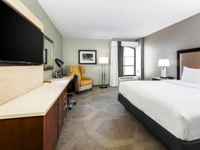 bedroom 3 - hotel doubletree hotel austin university area - austin, texas, united states of america