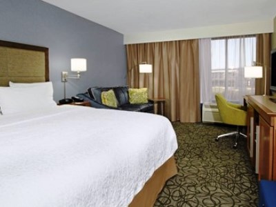 bedroom - hotel hampton inn austin airport area south - austin, texas, united states of america