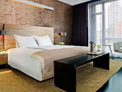 bedroom 2 - hotel smyth tribeca - new york, united states of america
