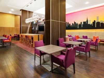 breakfast room - hotel hampton inn manhattan/times square cntrl - new york, united states of america