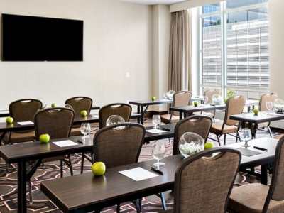 conference room 1 - hotel home2 suites by hilton mccormick place - chicago, united states of america