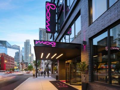 exterior view 1 - hotel moxy chicago downtown - chicago, united states of america