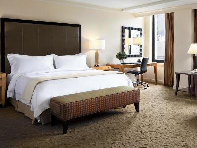 bedroom - hotel the gwen, a luxury collection hotel - chicago, united states of america