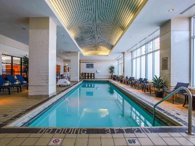 indoor pool - hotel embassy suites downtown magnificent mile - chicago, united states of america