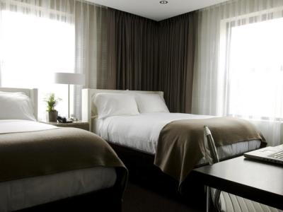 bedroom 1 - hotel felix - chicago, united states of america
