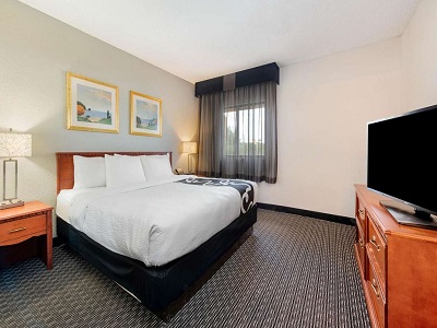 bedroom - hotel la quinta inn ft lauderdale tamarac east - fort lauderdale, united states of america