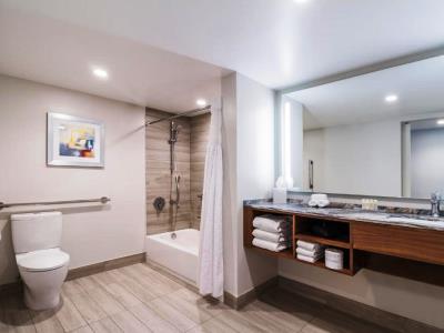 bathroom - hotel b ocean resort - fort lauderdale, united states of america
