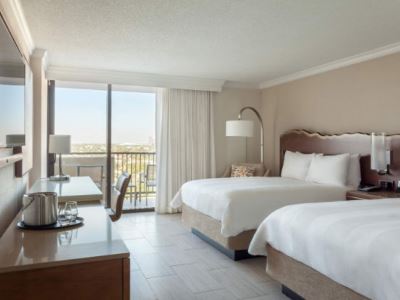 bedroom - hotel marriott harbor beach resort and spa - fort lauderdale, united states of america