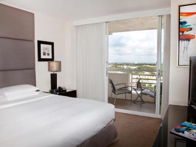 bedroom - hotel gallery one - a doubletree suites - fort lauderdale, united states of america